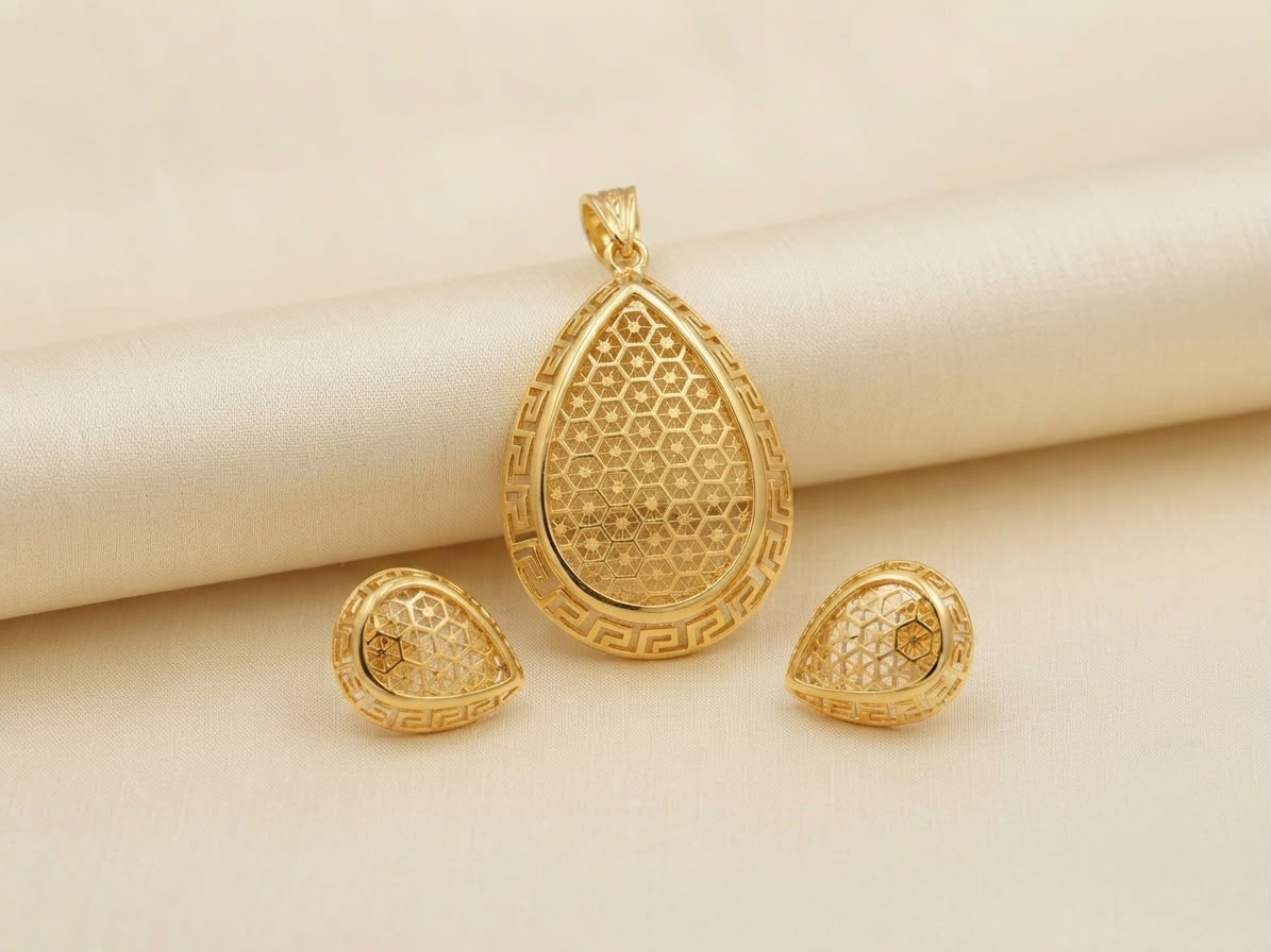 Teardrop Pendant & Earring Set
